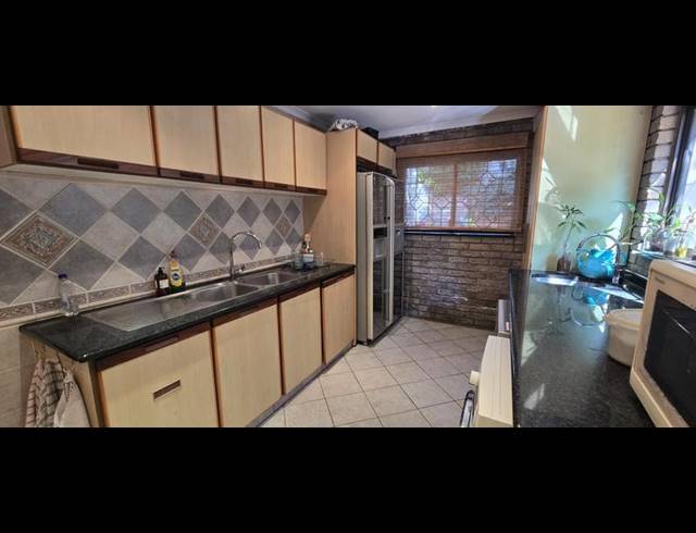 3 BEDROOM PROPERTY TO RENT IN LA LUCIA